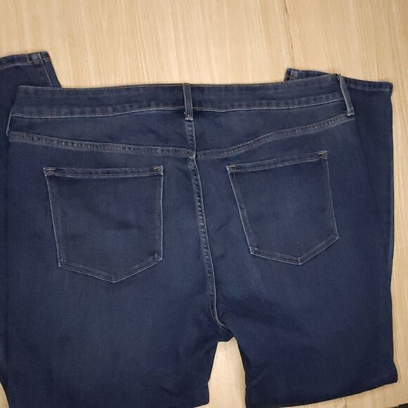 Arizona Midrise Distressed Skinny Jeans 17 - Picture 2 of 8